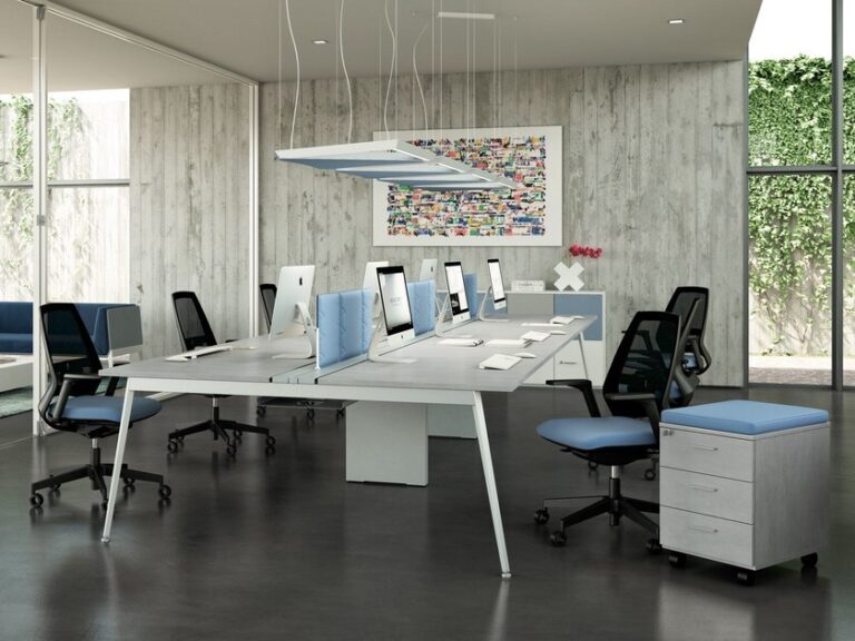 STAFF-DESK-10