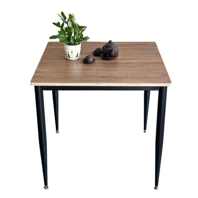 ban-an-chu-nhat-70x70cm-go-plywood-chan-sat-cone