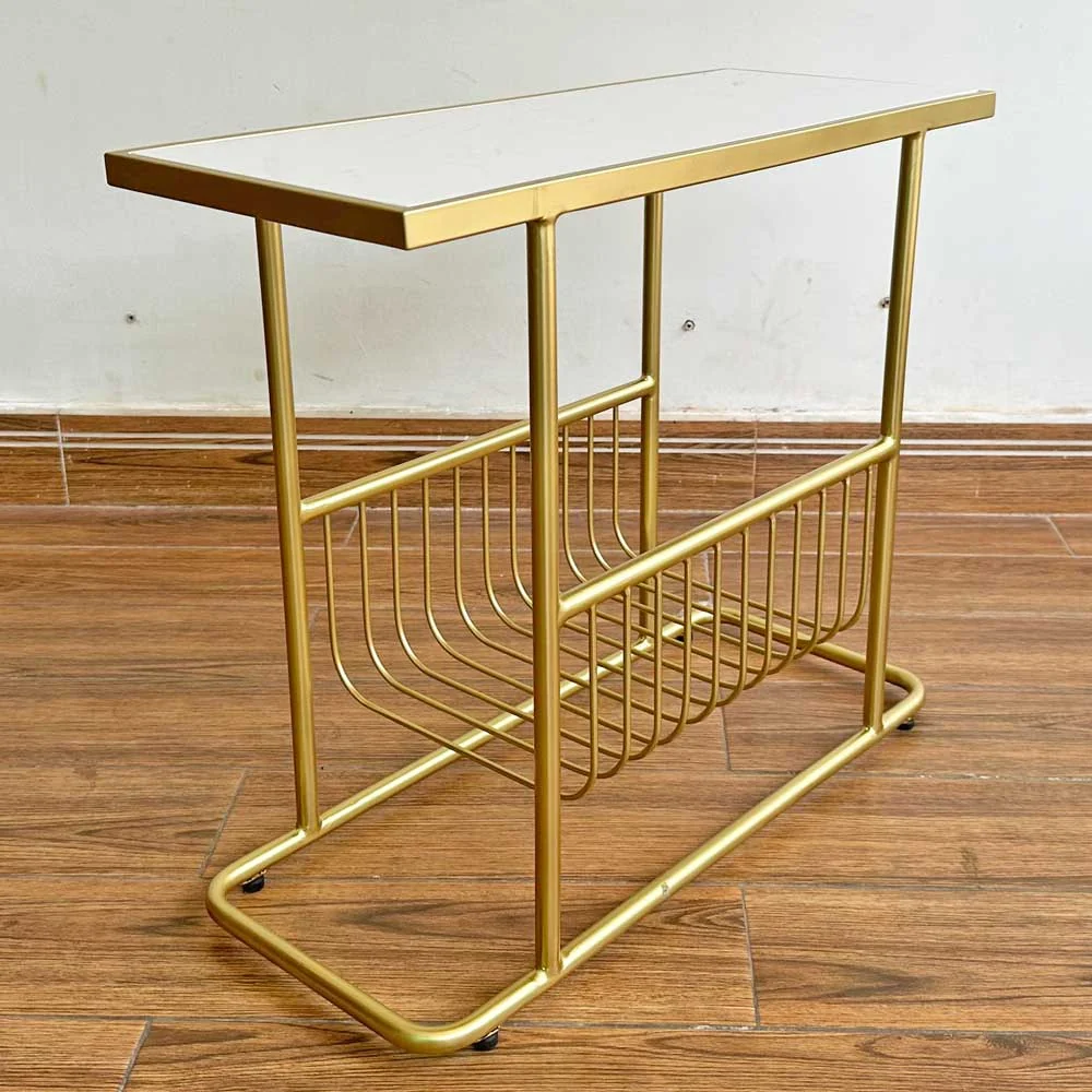 Tekkashop Bàn Bên Sofa Có Giỏ Nan Đựng Tạp Chí Mặt Đá Khung Sắt