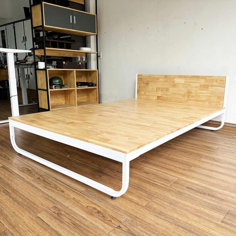 Tekkashop Giường Ngủ Khung Sắt Lắp Ráp Chân Uốn Cong 1200x2000mm Mặt Gỗ Cao Su
