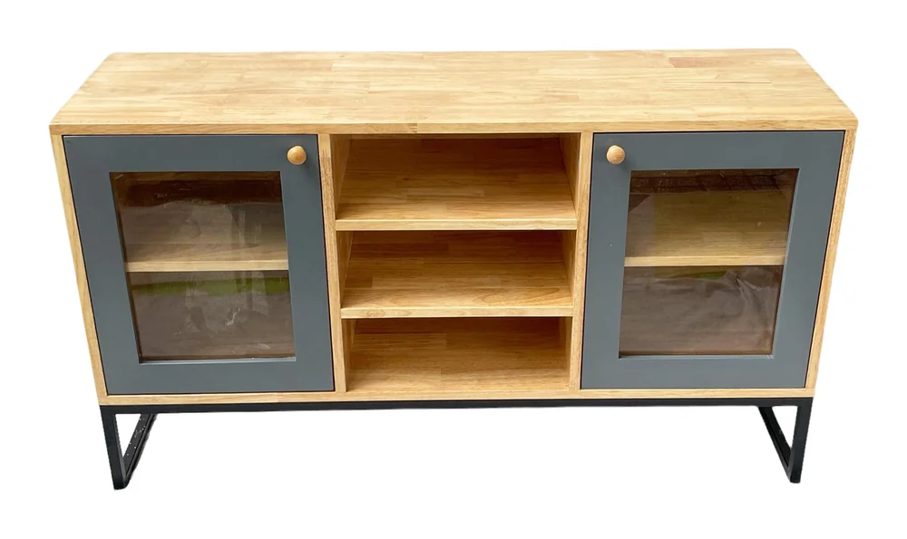 Tekkashop Tủ Trang Trí 2 Cửa Kính Kệ Mở Giữa Chân Sắt Gỗ Cao Su